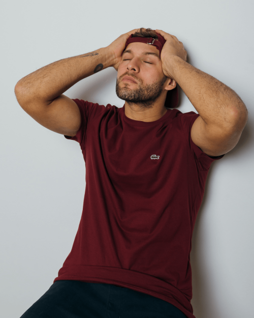REMERA CUELLO REDONDO LACOSTE BORDO