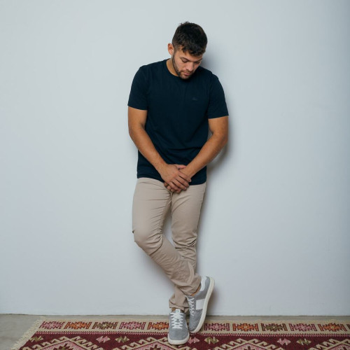 REMERA LACOSTE CUELLO REDONDO PARIS AZUL MARINO