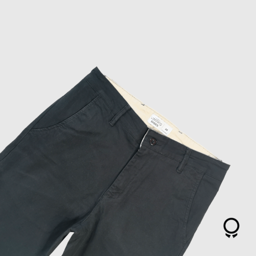 BERMUDA LIBERATO BASICS NEGRA