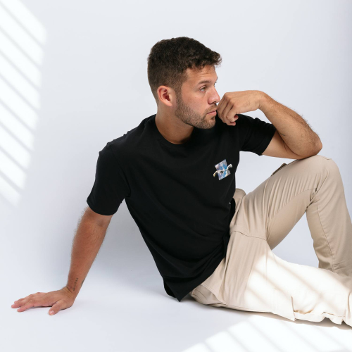 REMERA LIBERATO BASICS NEGRA LA CREACION