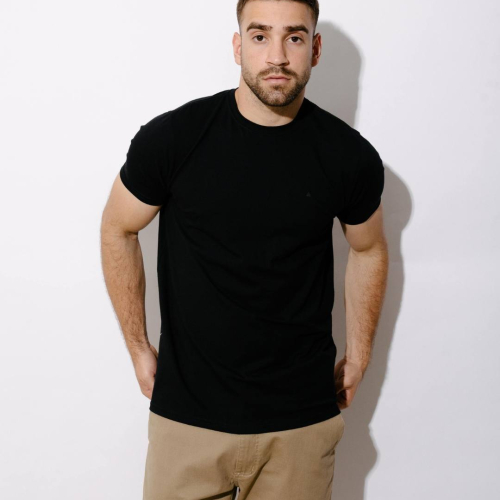 Remera Liberato Basics Premium Tee Negra