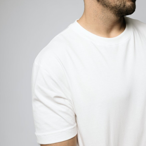 REMERA LIBERATO BASICS OVERSIZE MARFIL