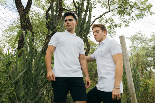 REMERA TOMMY HILFIGER AZUL MARINO