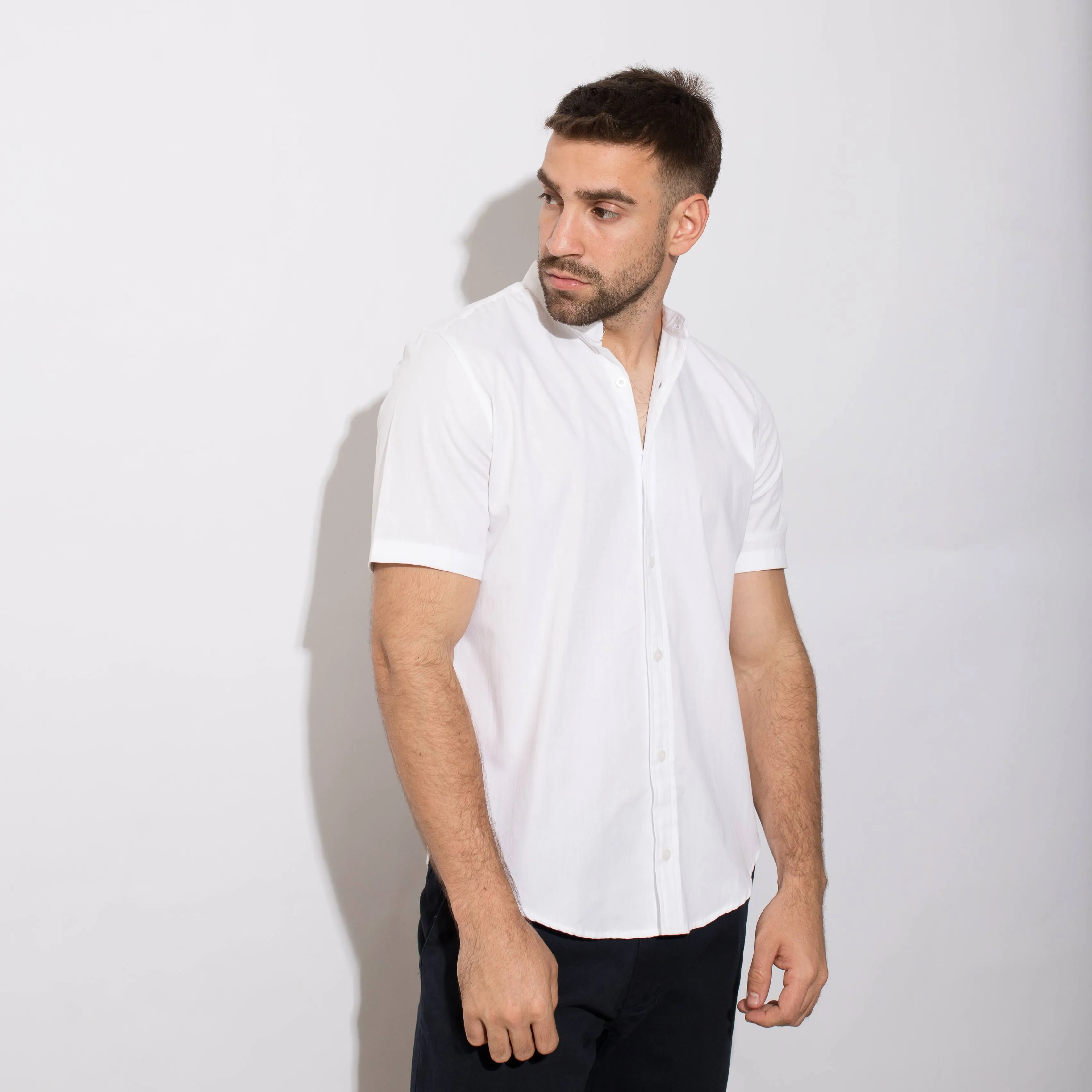 CAMISA LIBERATO BASICS MAO MANGAS CORTAS BLANCA