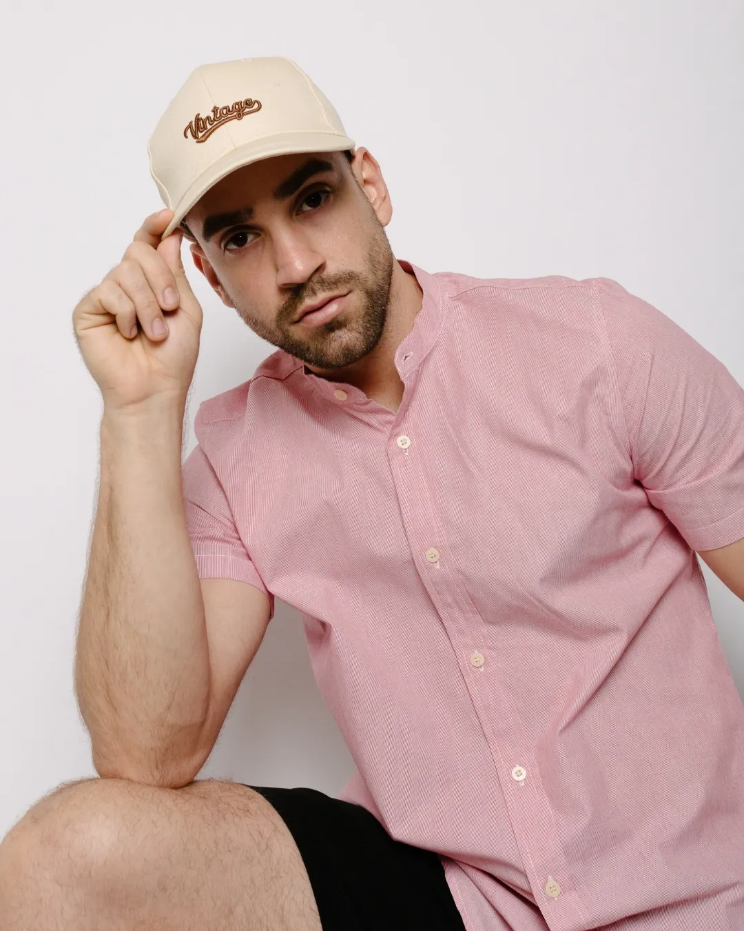 CAMISA LIBERATO BASICS MAO MANGAS CORTAS RAYITAS ROJAS