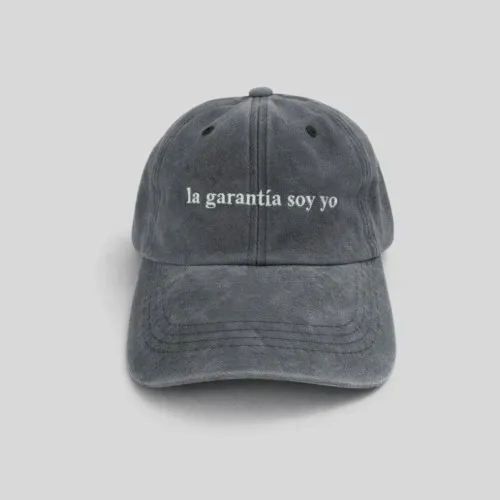 GORRA LOOP NEGRA LA GARANTIA SOY YO