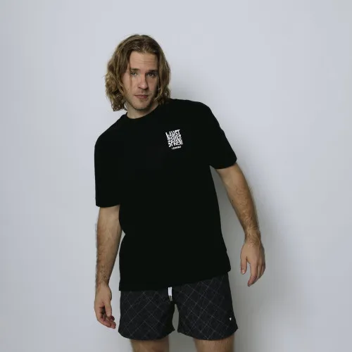 REMERA LIBERATO OVERSIZE NEGRA LEAVE ME ALONE