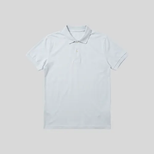 REMERA LIBERATO BASICS CUELLO POLO CELESTE