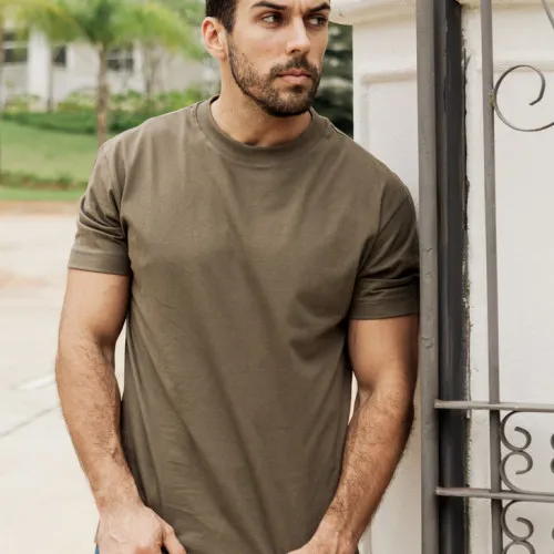 REMERA LIBERATO BASICS OVERSIZE VERDE